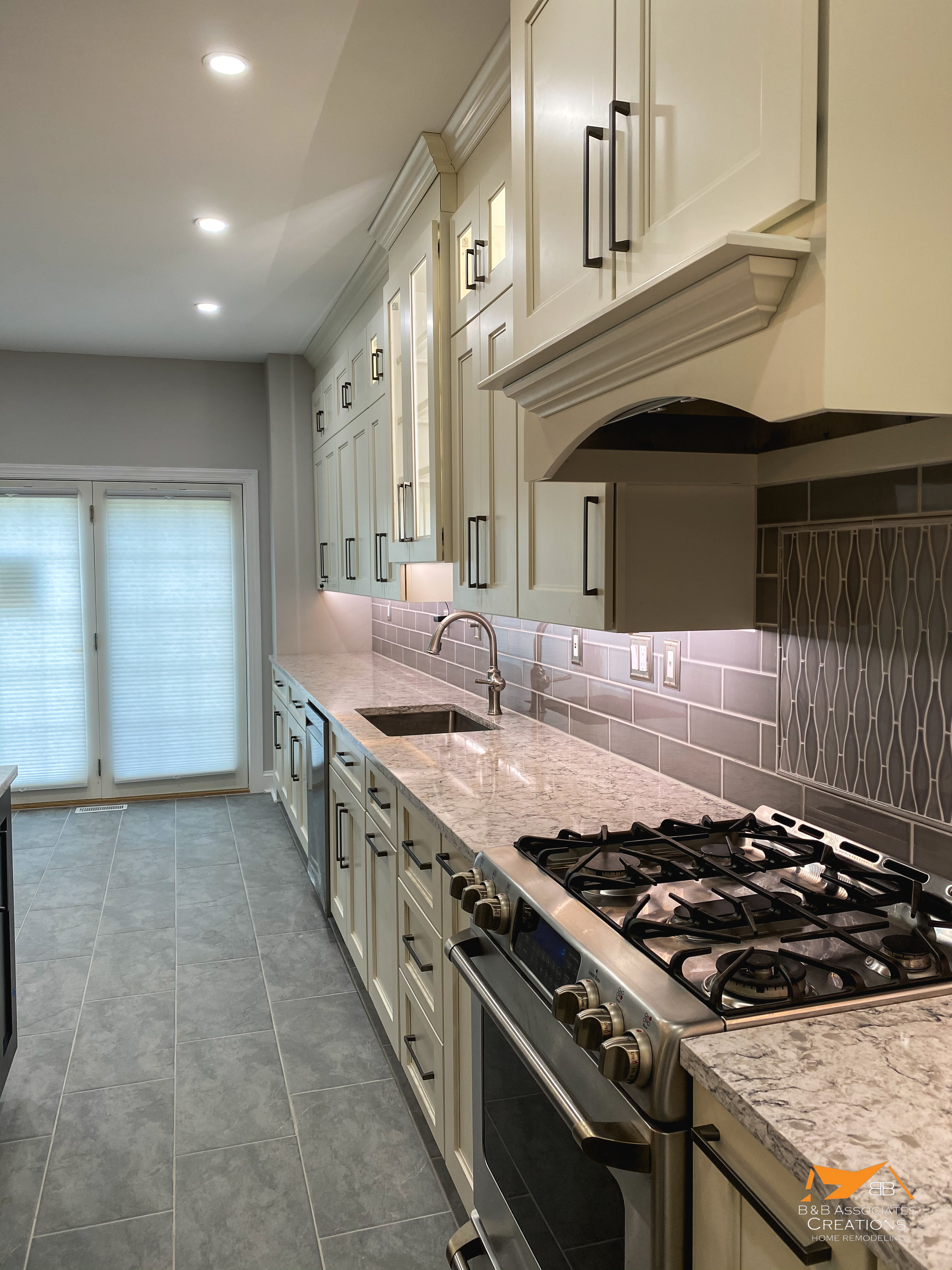 Tile and backsplash in a B&B Associates kitchen renovation